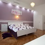 شقة Barbara