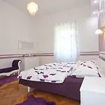 Barbara شقة *