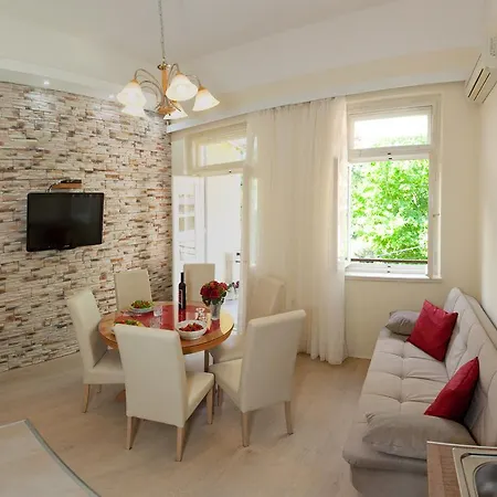 Barbara Apartment *